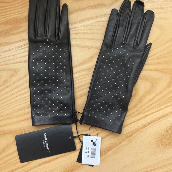 BNWT Saint Laurent black leather studded gloves size 6.5 - Picture 5 of 8